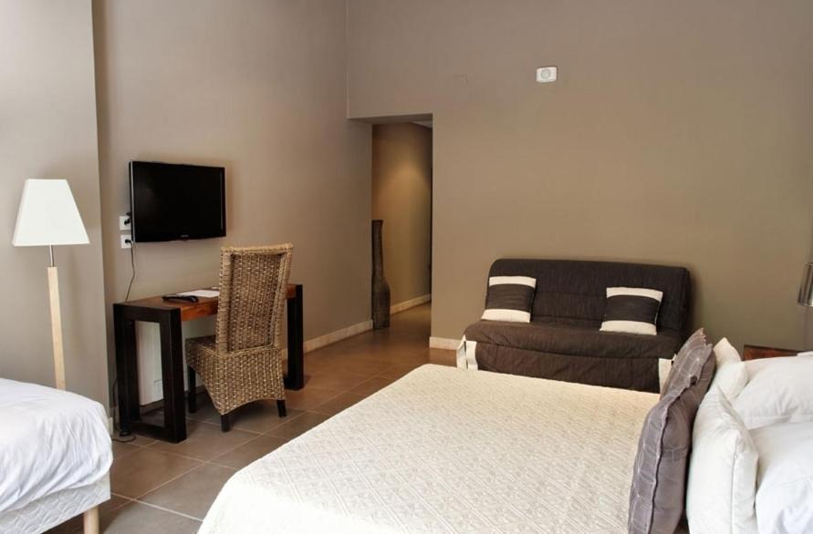 L'Hotellerie Kouros Cuers Quarto foto